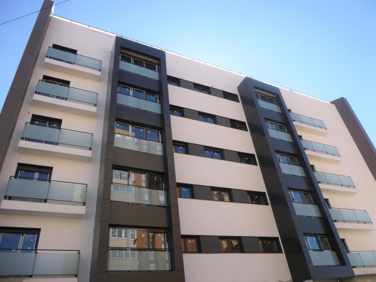 Ab Vialia Estacion Suitemalaga - Parking Dış mekan fotoğraf
