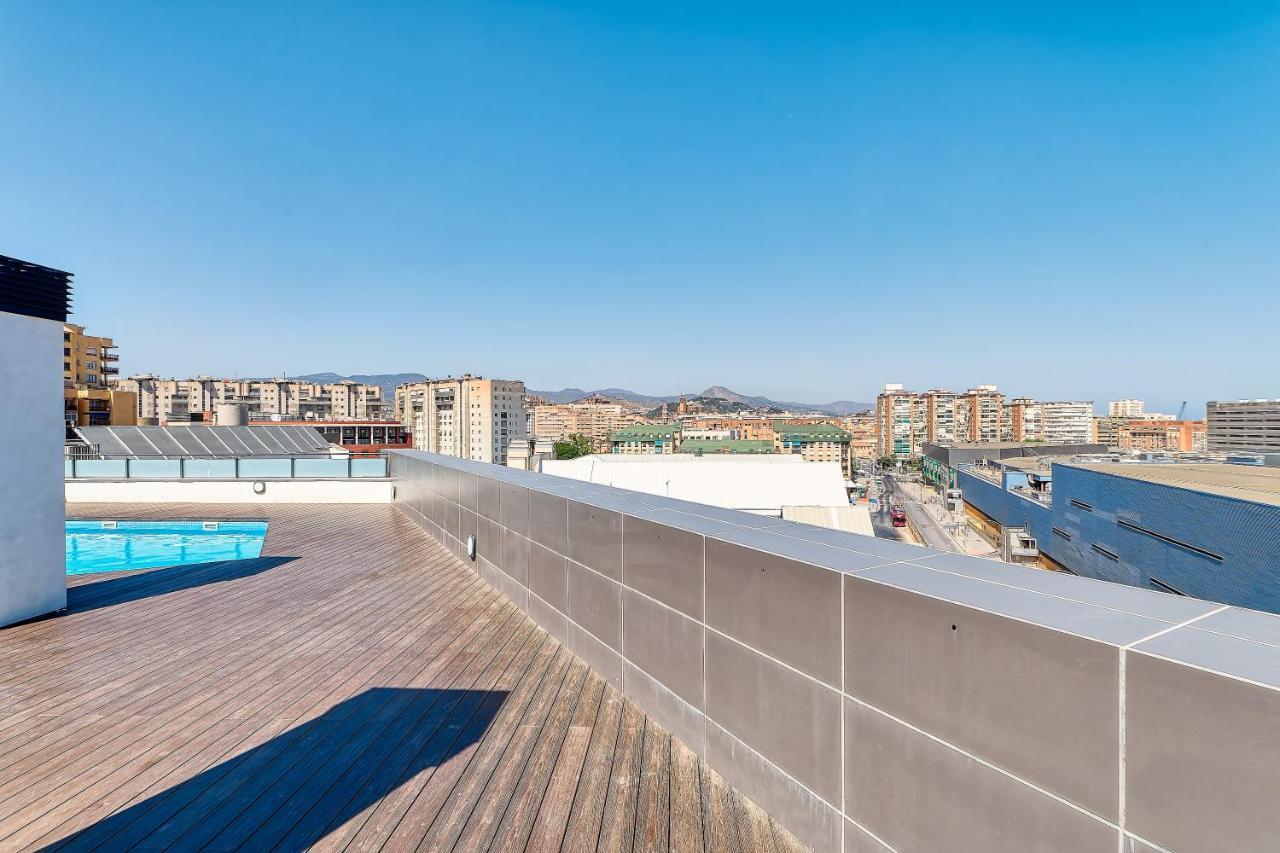 Ab Vialia Estacion Suitemalaga - Parking Dış mekan fotoğraf